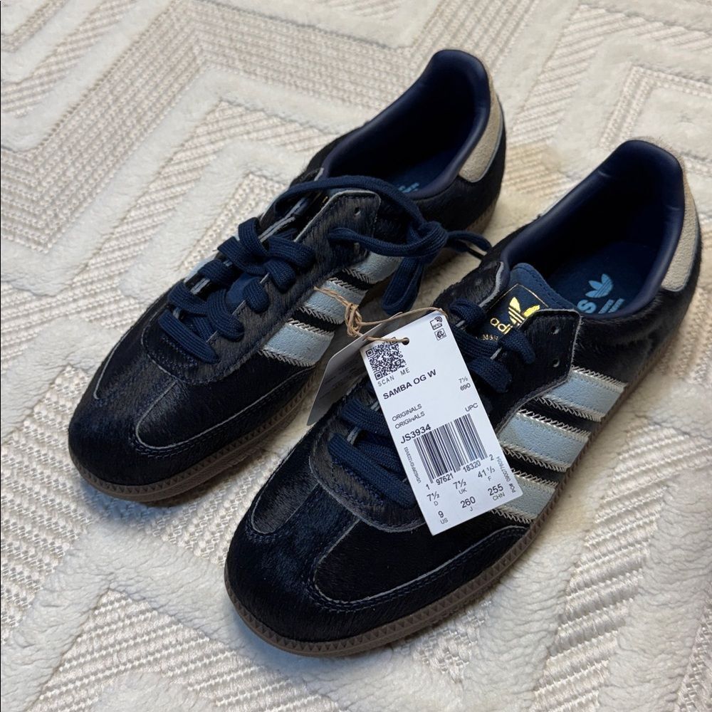 adidas Originals Samba OG sneakers in navy pony hair and light blue - Picture 2 of 9